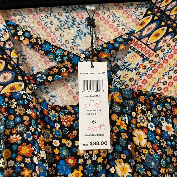 BCBG new top smal - Picture 4 of 4